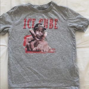Boys size 4t t-shirt